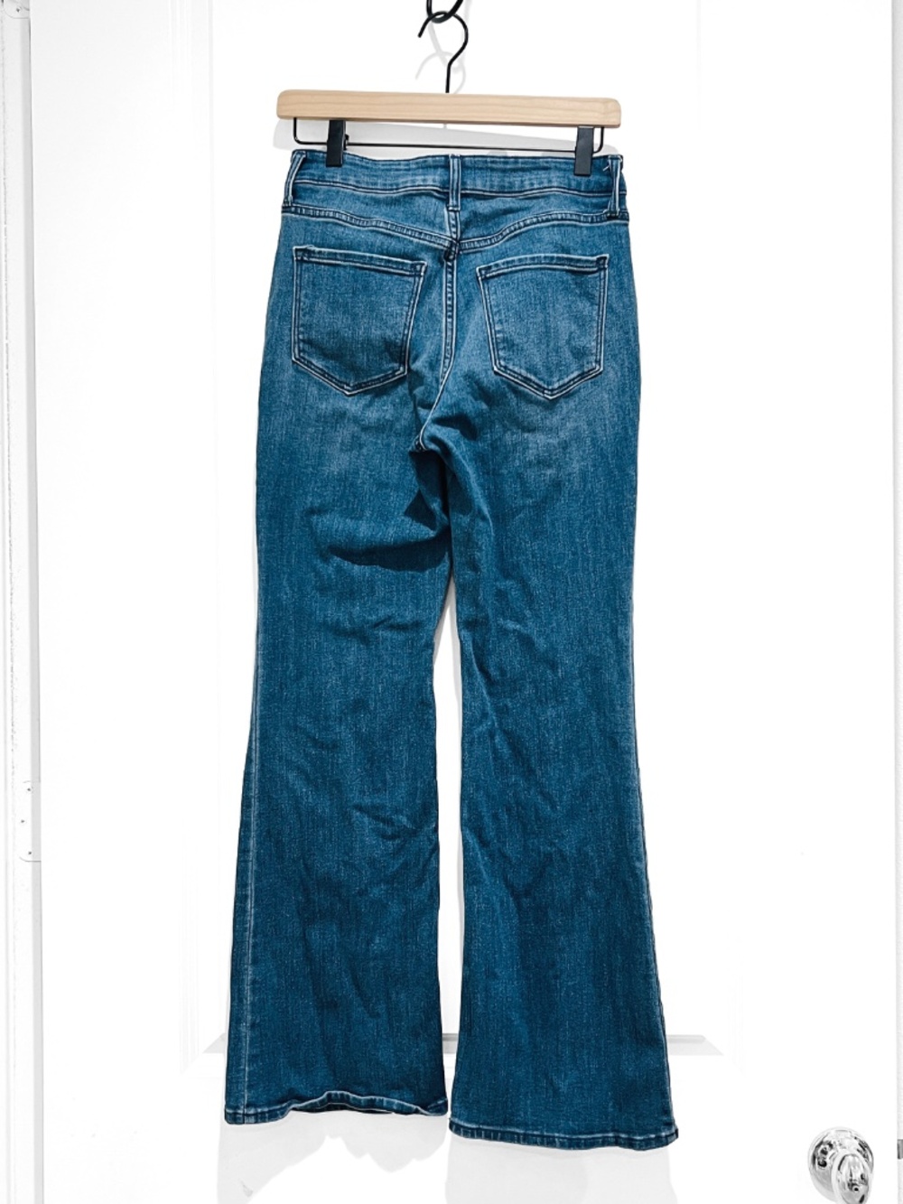 Old Navy Wow Flare Jeans Womens 4 Short High Rise Stretch Dark Wash Denim Blue - Picture 2 of 10